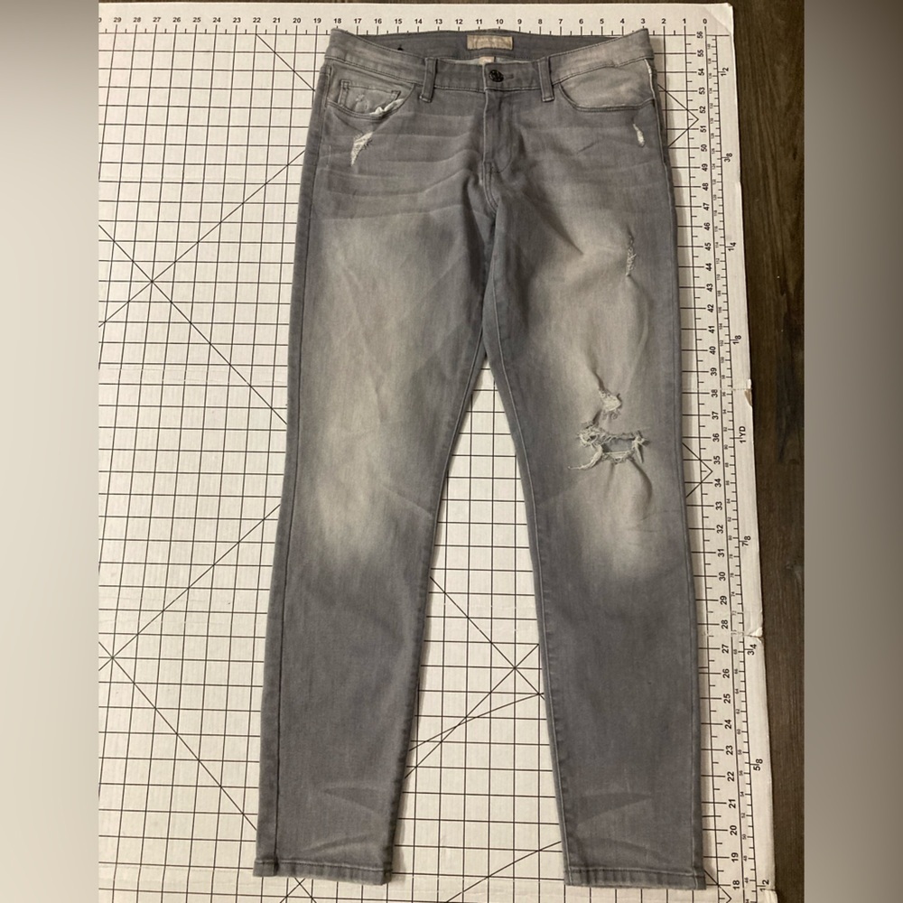Banana Republic‎ Women’s Size 8/29 Grey Distressed Skinny Fit Jeans